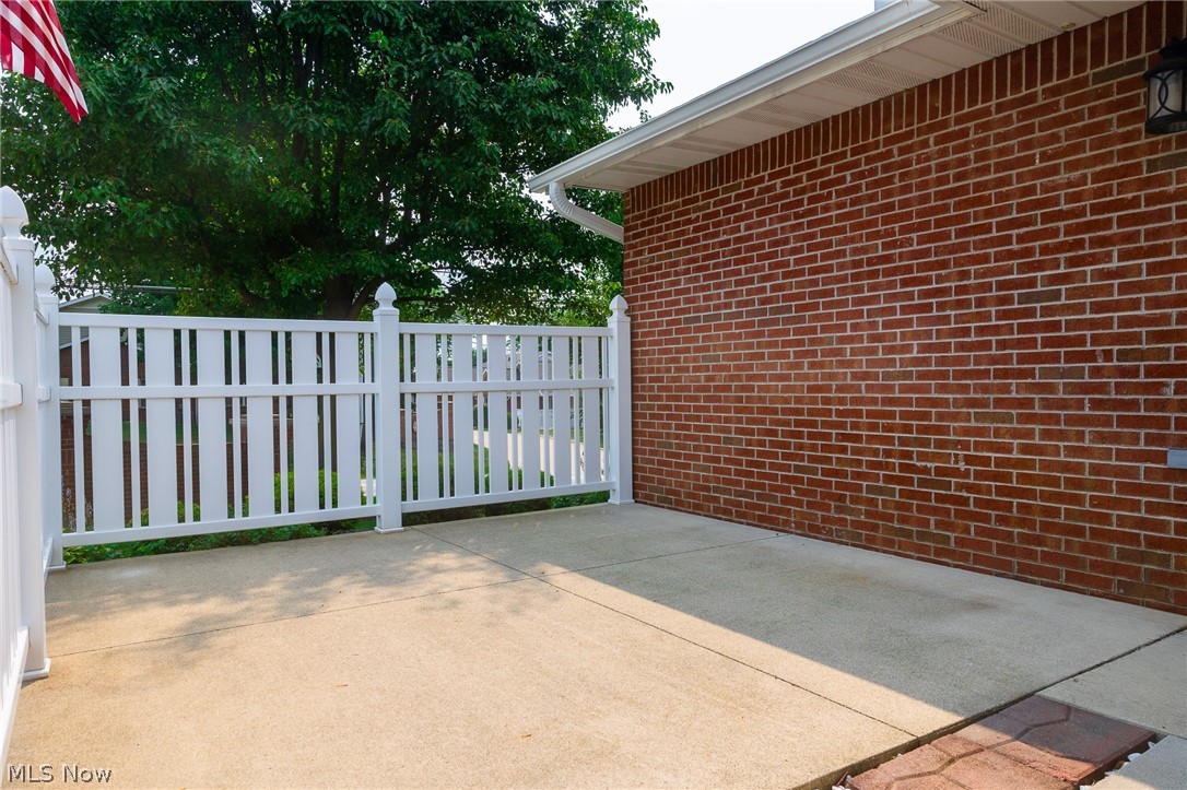 205 Greenbriar Lane Dalton OH 44618