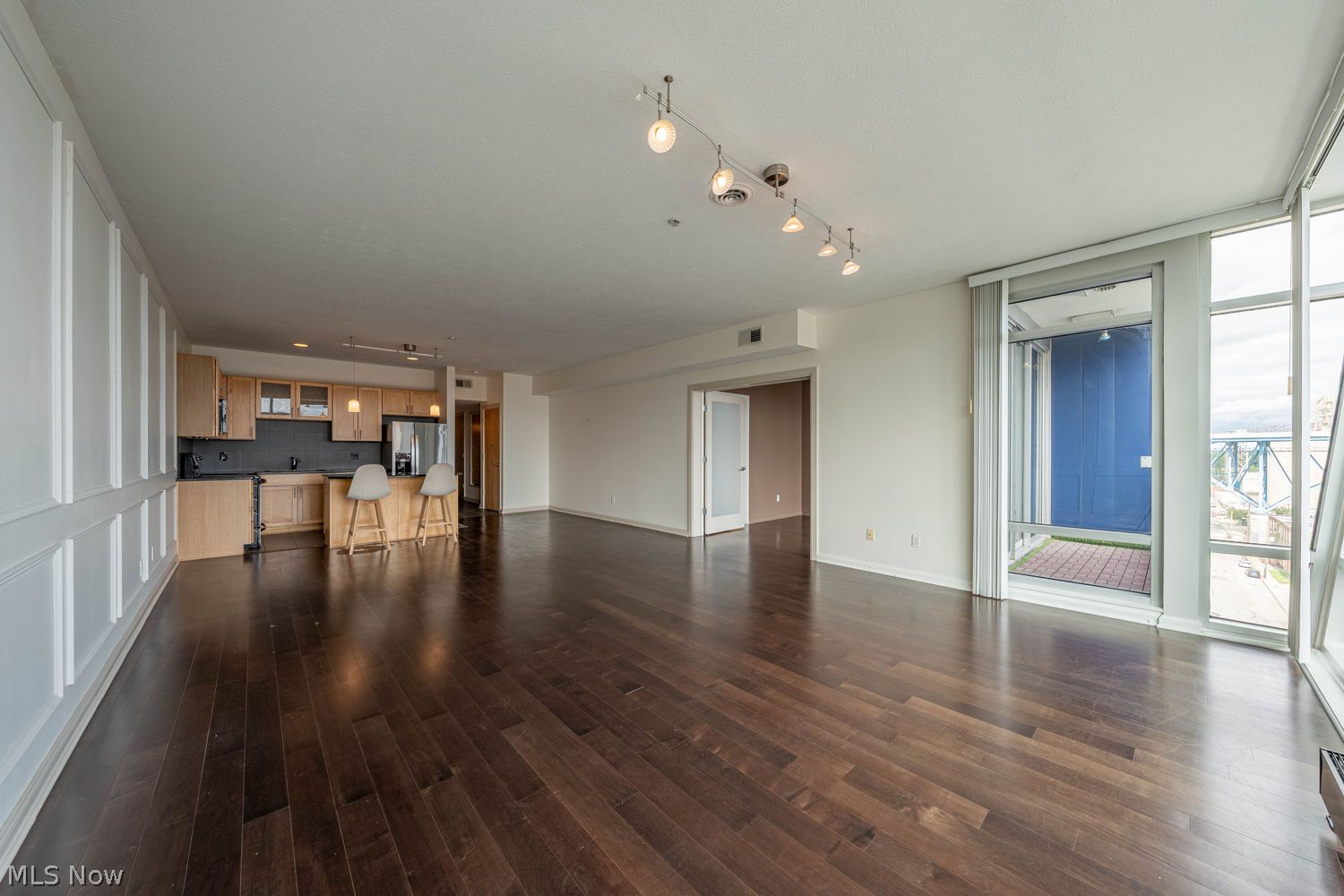 1237 Washington Avenue Cleveland OH 44113