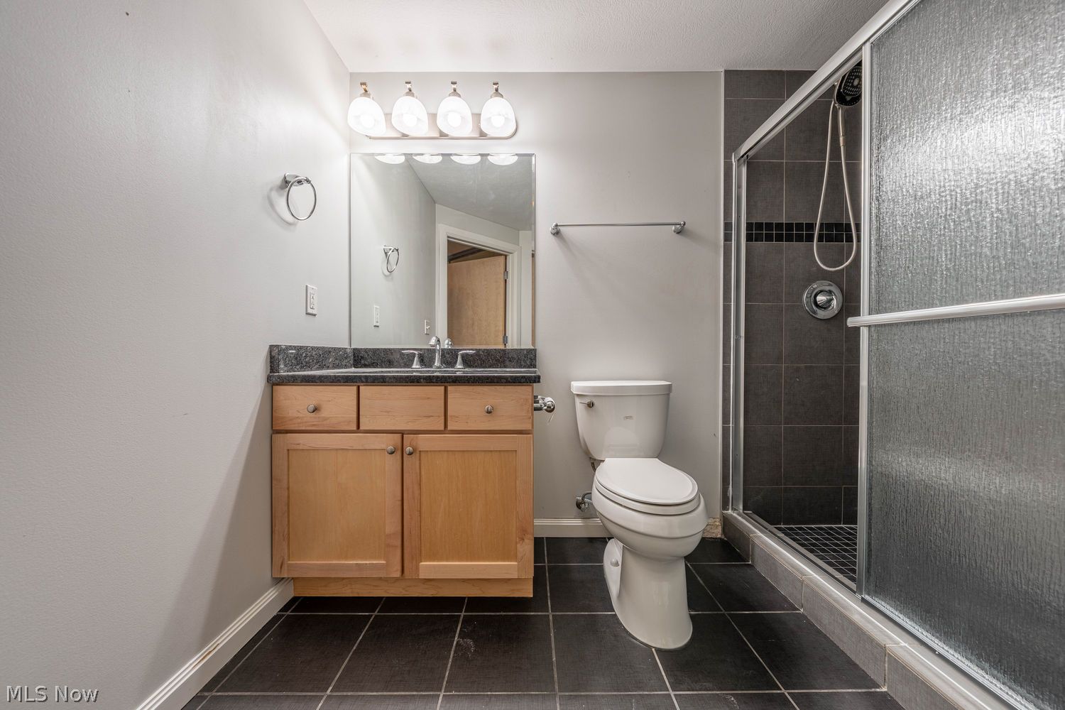 1237 Washington Avenue Cleveland OH 44113