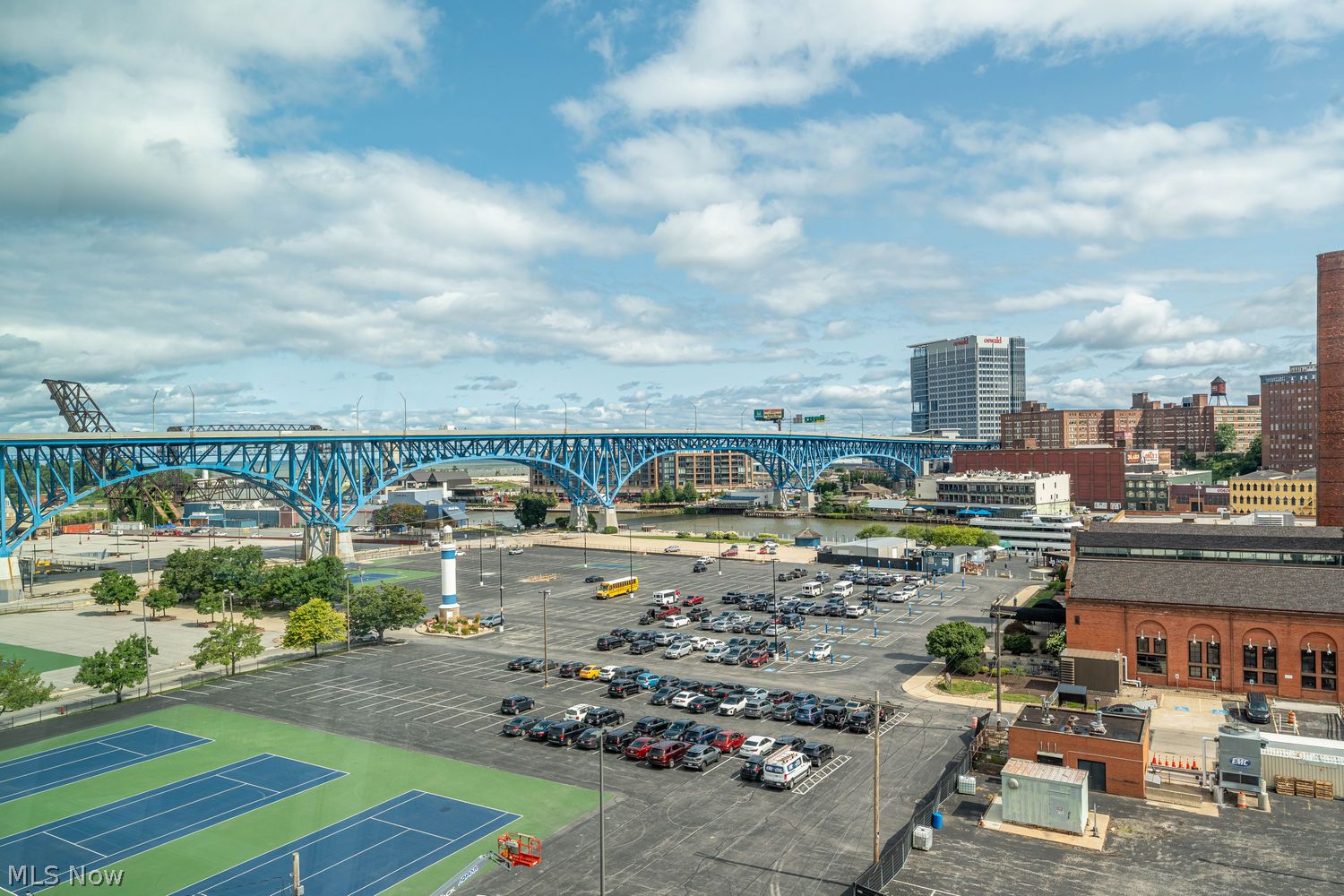 1237 Washington Avenue Cleveland OH 44113
