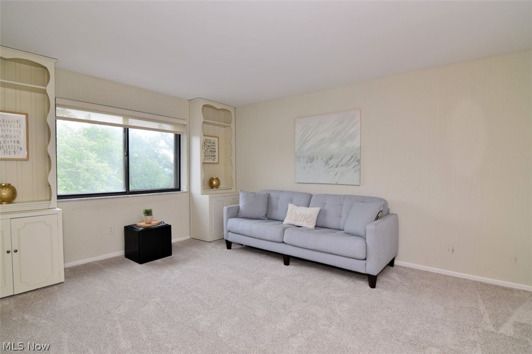 25805 Fairmount Boulevard Beachwood OH 44122