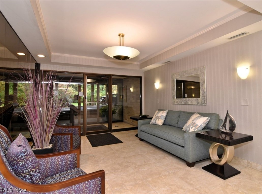25805 Fairmount Boulevard Beachwood OH 44122