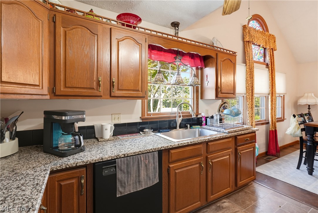 4035 Woodlands Drive Vermilion OH 44089