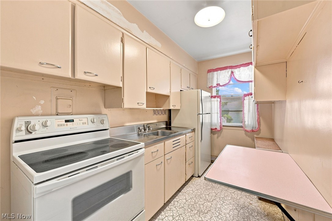 13793 Cedar Road South Euclid OH 44118