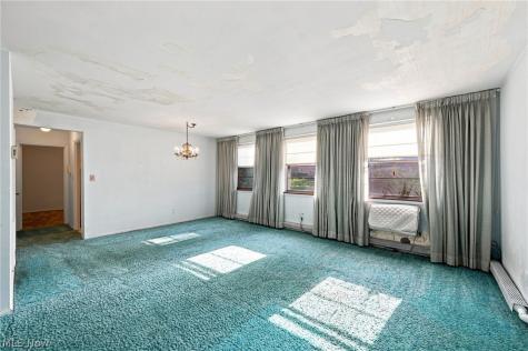 13793 Cedar Road South Euclid OH 44118