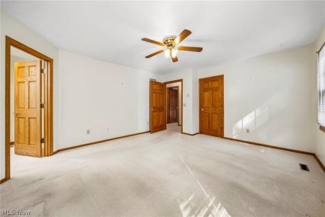 9500 Lismore Lane Mentor OH 44060