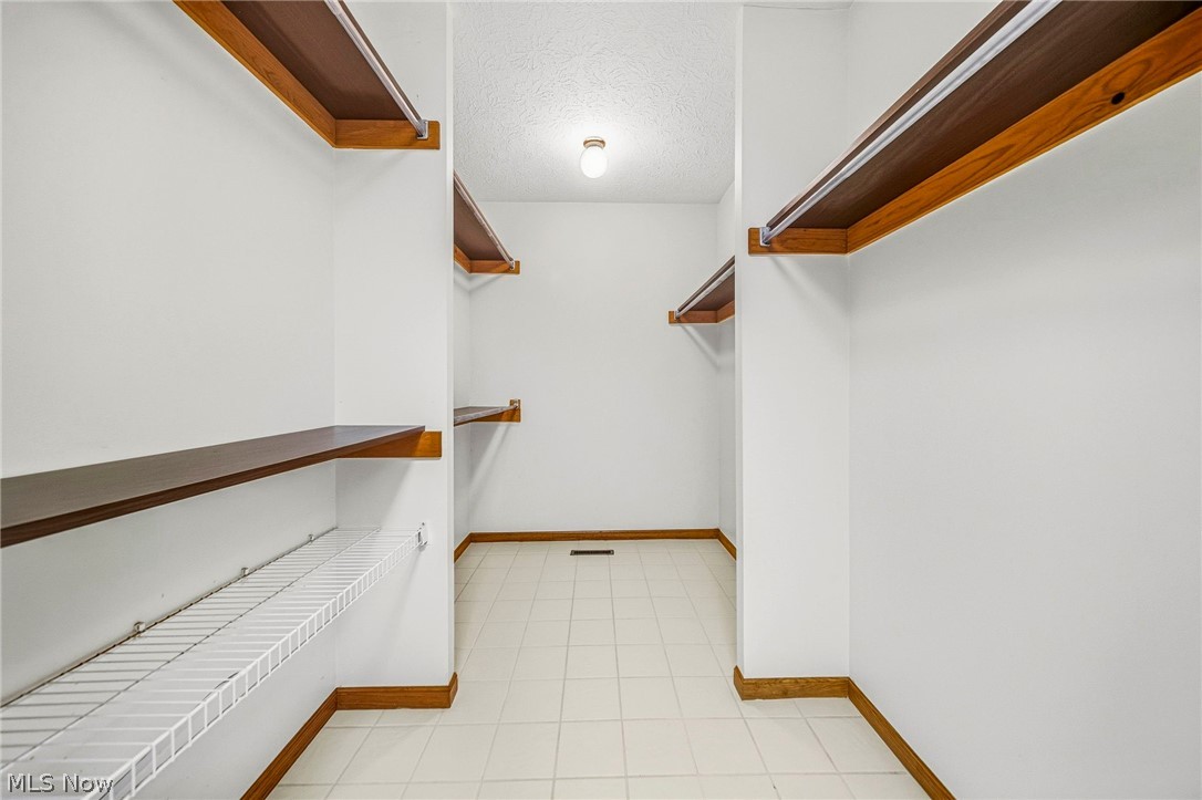 9500 Lismore Lane Mentor OH 44060