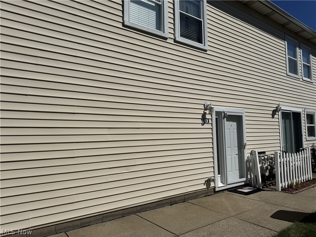 2544 Royal County Down Uniontown OH 44685