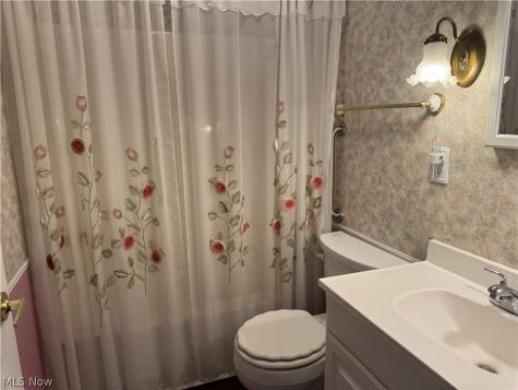 2544 Royal County Down Uniontown OH 44685
