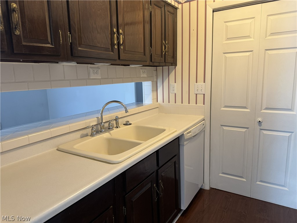 2544 Royal County Down Uniontown OH 44685