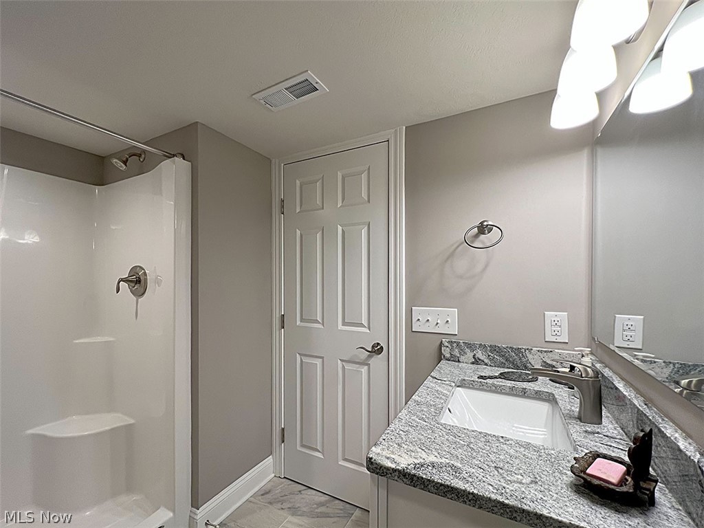 203 Leeward Vermilion OH 44089