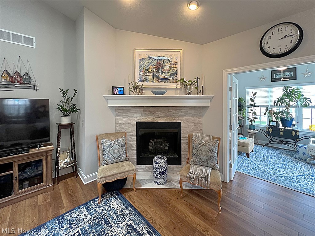 203 Leeward Vermilion OH 44089