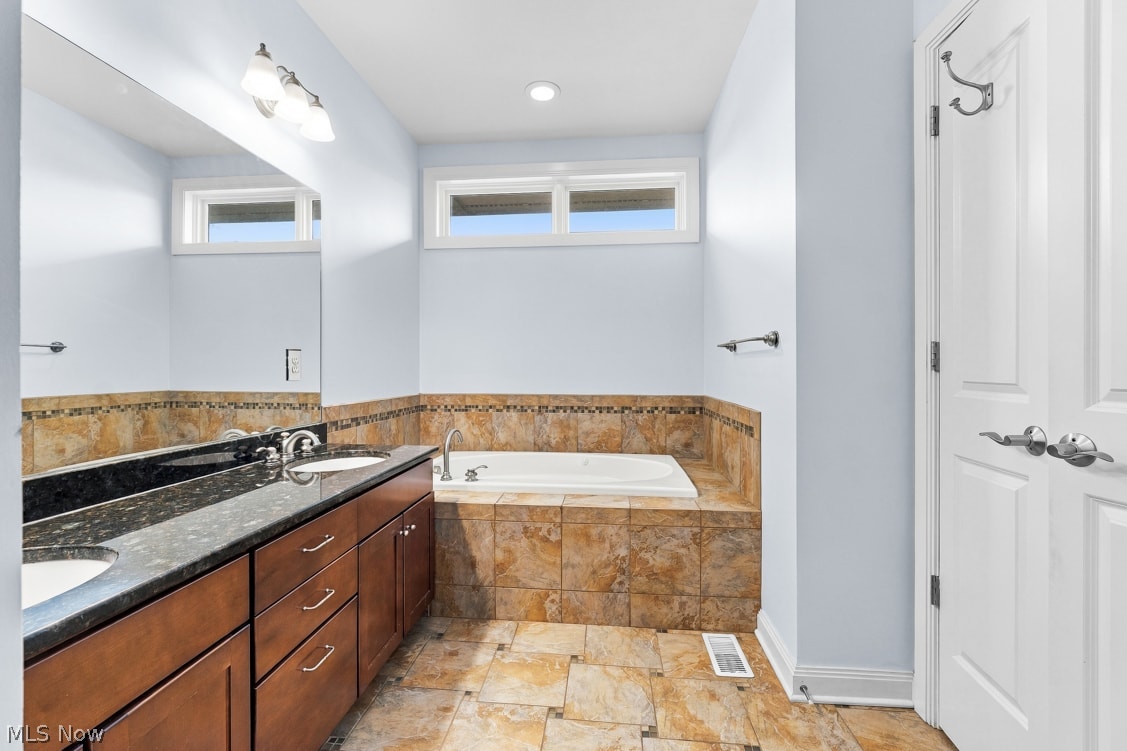 1384 Slate Court Cleveland Heights OH 44118