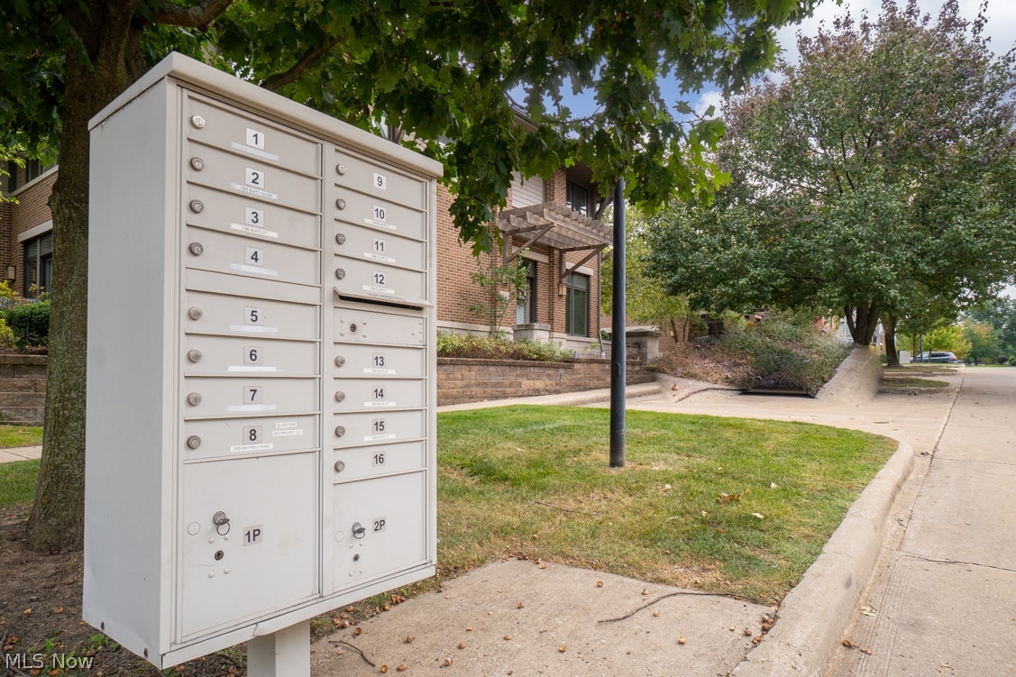 1384 Slate Court Cleveland Heights OH 44118