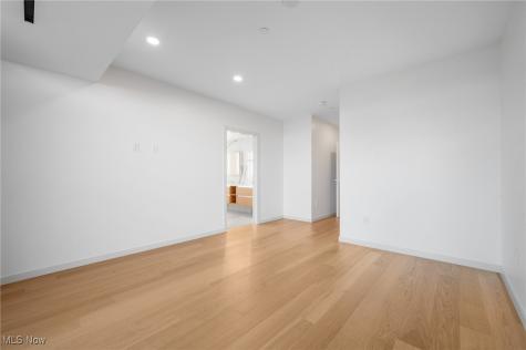 22700 Lake Road Rocky River OH 44116