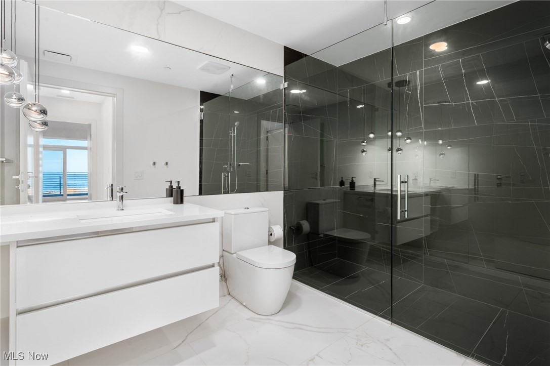 22700 Lake Road Rocky River OH 44116