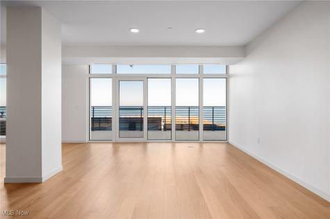 22700 Lake Road Rocky River OH 44116