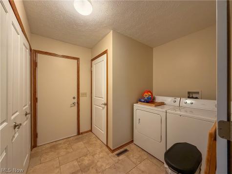 100 Pondview Circle Rittman OH 44270