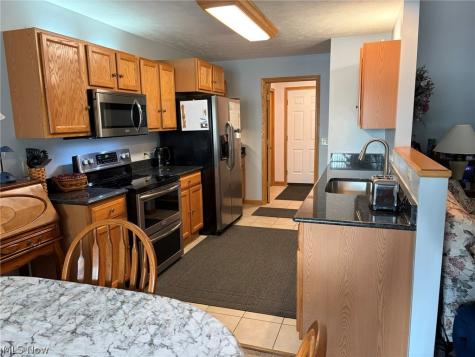 979 Bristol Drive Akron OH 44312