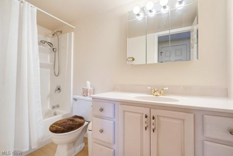 7592 Andrea Drive Mentor OH 44060
