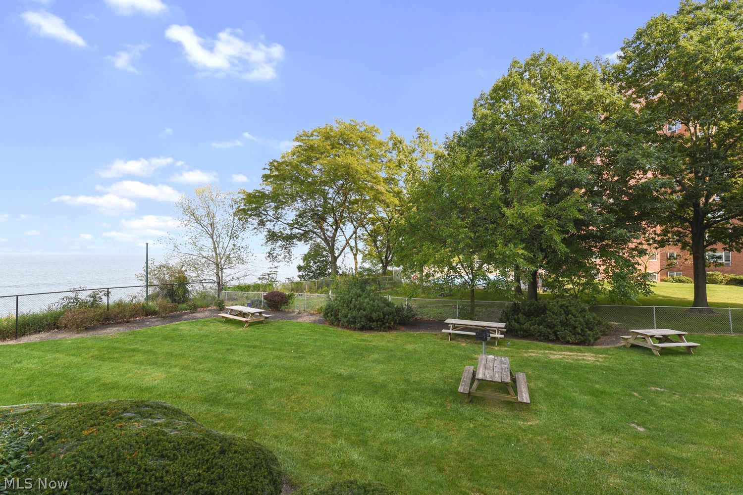 11850 Edgewater Drive Lakewood OH 44107