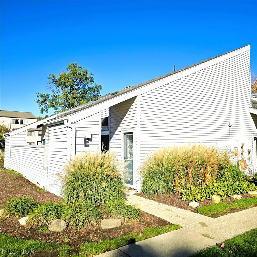 1555 Cedarwood Drive Westlake OH 44145