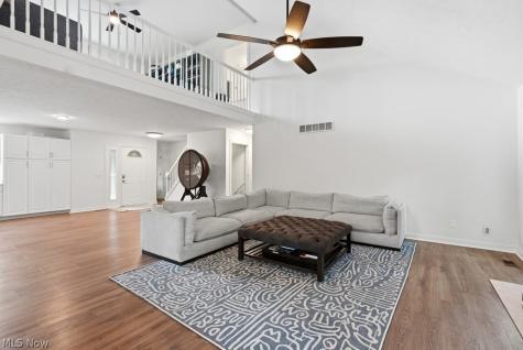 2323 Call Road Stow OH 44224