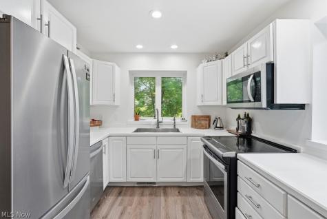2323 Call Road Stow OH 44224