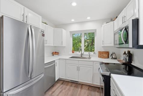 2323 Call Road Stow OH 44224