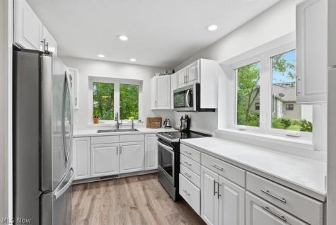2323 Call Road Stow OH 44224