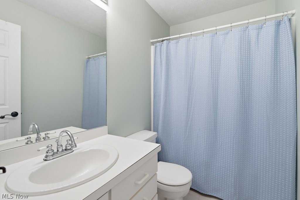 2323 Call Road Stow OH 44224