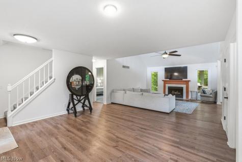 2323 Call Road Stow OH 44224