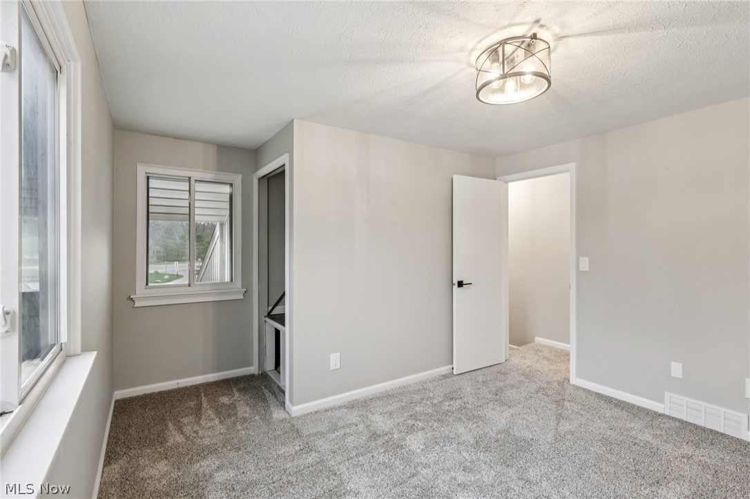 53 Landings Way Avon Lake OH 44012