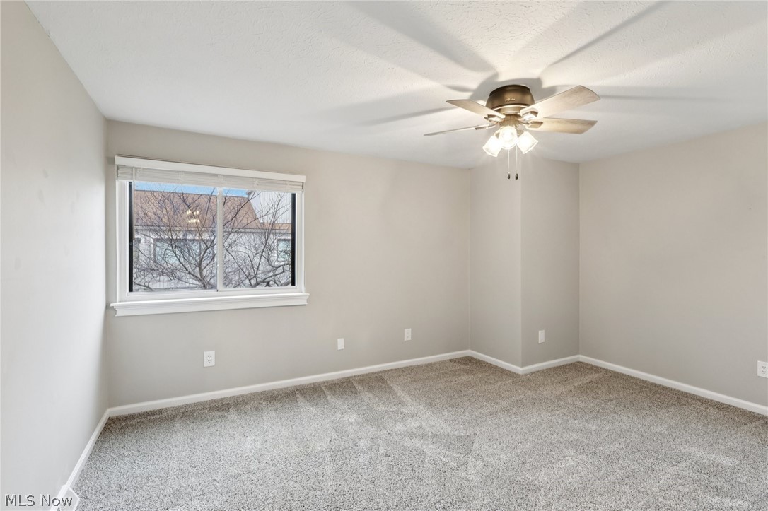 53 Landings Way Avon Lake OH 44012