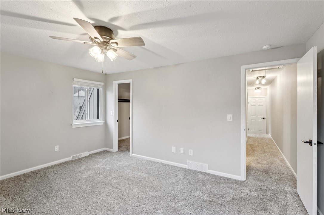 53 Landings Way Avon Lake OH 44012