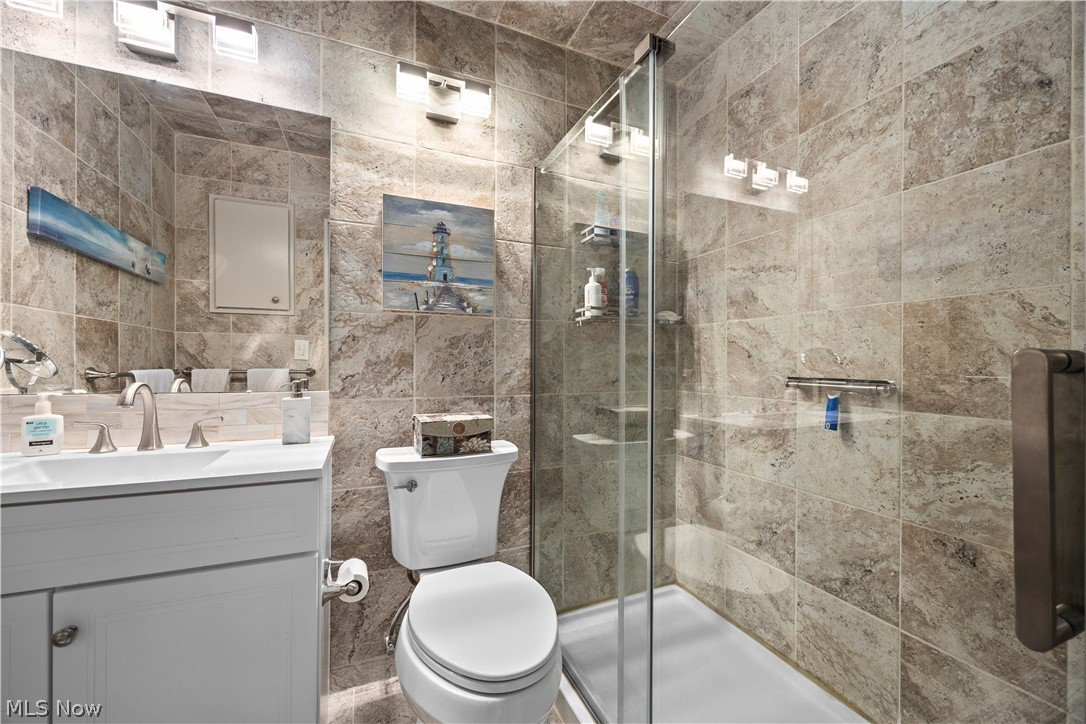 17291 Iyami Court Strongsville OH 44136