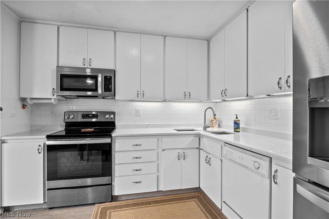 17291 Iyami Court Strongsville OH 44136