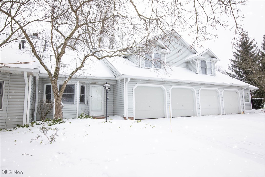 750-2 Hampton Circle Aurora OH 44202