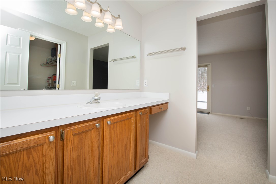 750-2 Hampton Circle Aurora OH 44202
