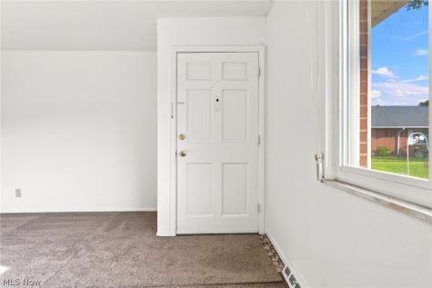 5651 Broadview Road Parma OH 44134