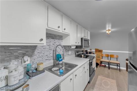 4849 Grace Road North Olmsted OH 44070