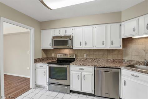 12550 Lake Avenue Lakewood OH 44107