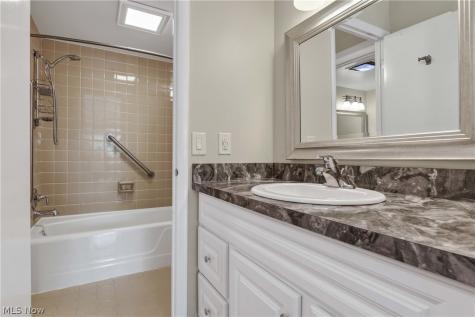 12550 Lake Avenue Lakewood OH 44107