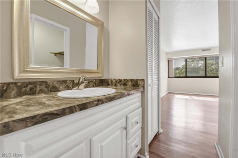 12550 Lake Avenue Lakewood OH 44107
