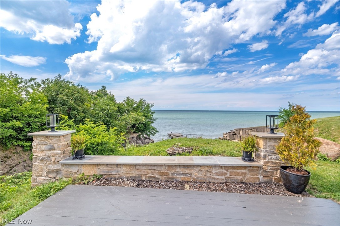 280 Buckeye Drive Sheffield Lake OH 44054