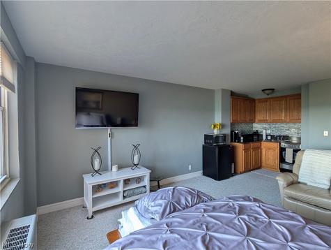 11850 Edgewater Drive Lakewood OH 44107