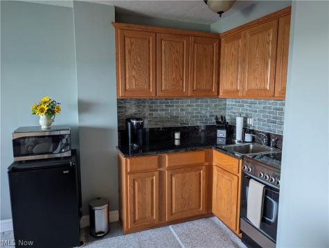 11850 Edgewater Drive Lakewood OH 44107