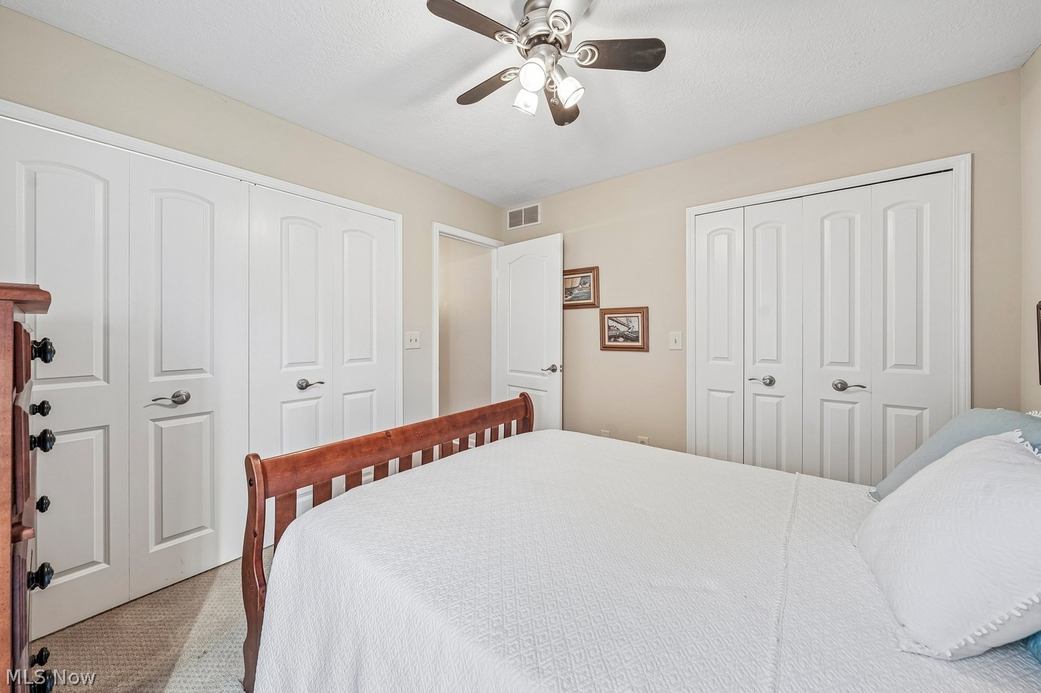 4549 Oakhill Boulevard Lorain OH 44053