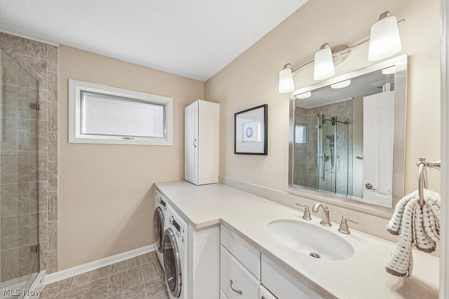 4549 Oakhill Boulevard Lorain OH 44053