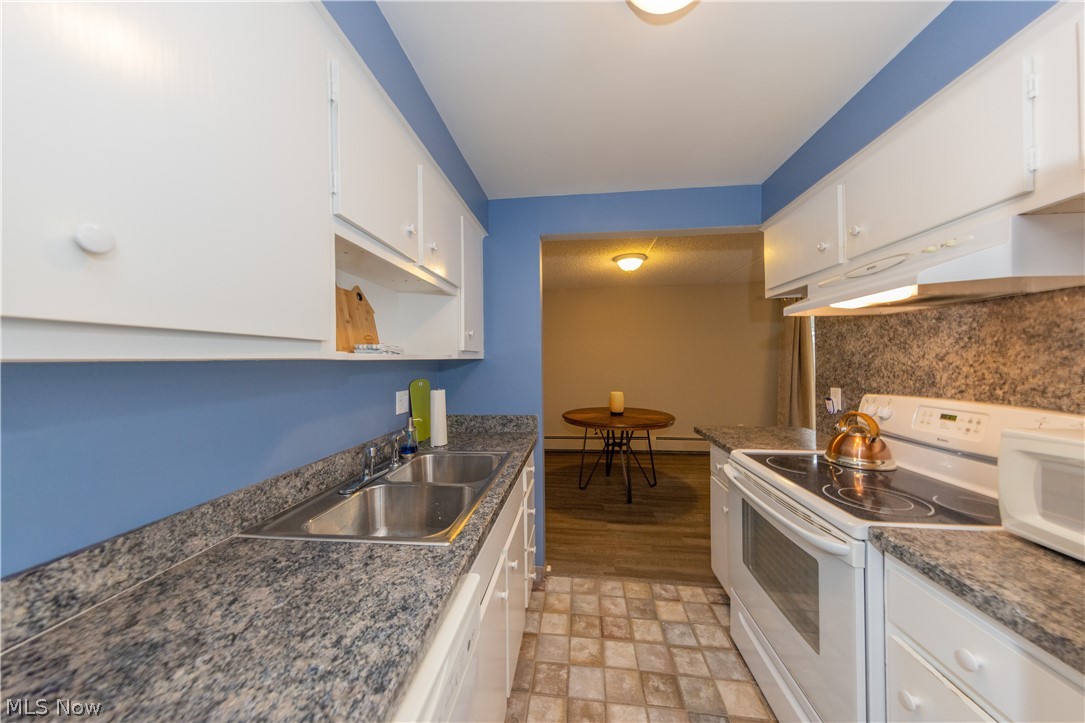 521 Tollis Parkway Broadview Heights OH 44147